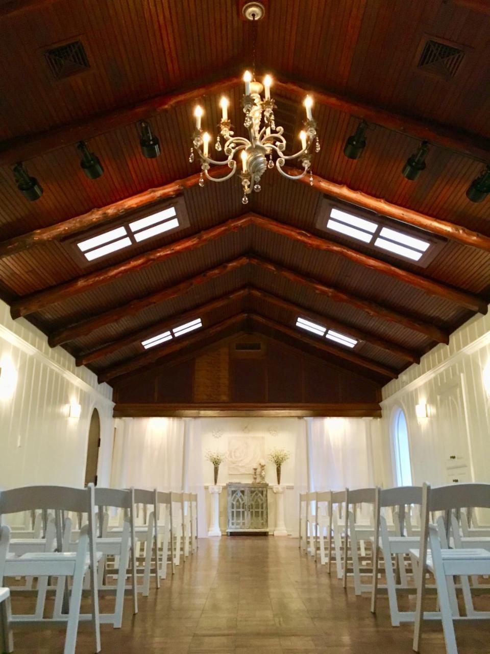 The Monastery At Forest Lake Оклахома Сити Екстериор снимка